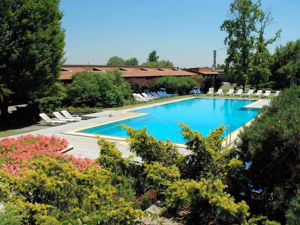 Golf Hotel Lainate Ngoại thất bức ảnh